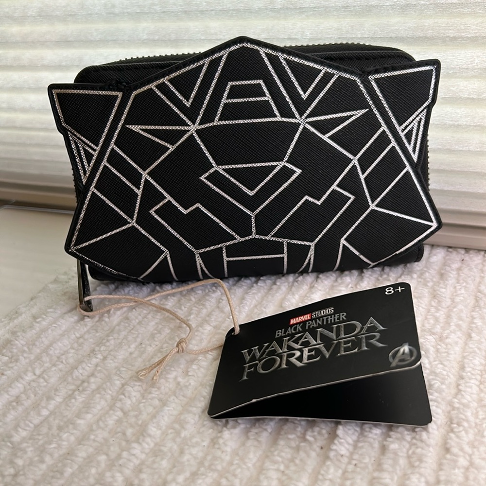 Black Panther Wakanda Forever Loungefly wallet NWT
